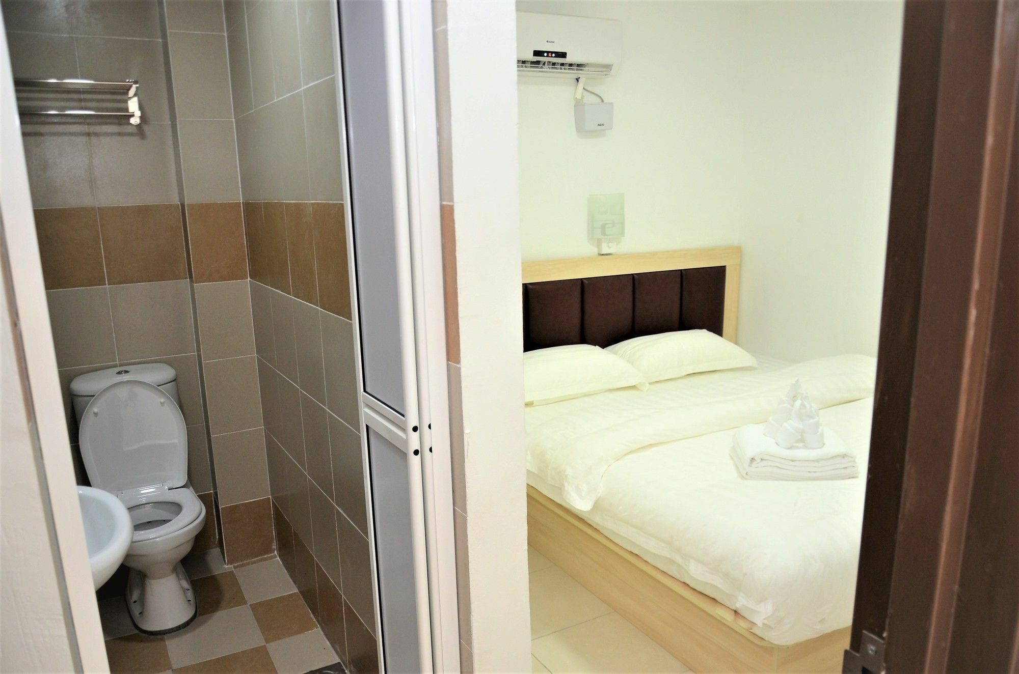 Hotel By The River Malacca Bagian luar foto